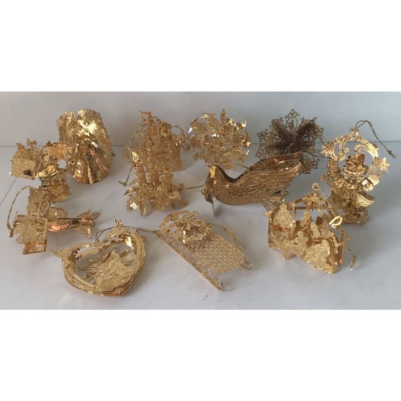 Danbury Mint Other - Danbury Mint 2007 Christmas gold ornaments 12 pieces angel plane elf nativity